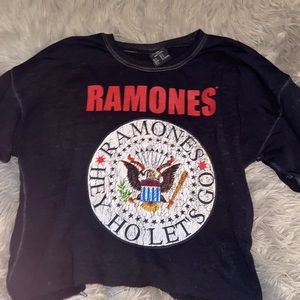 Ramones distressed band tee